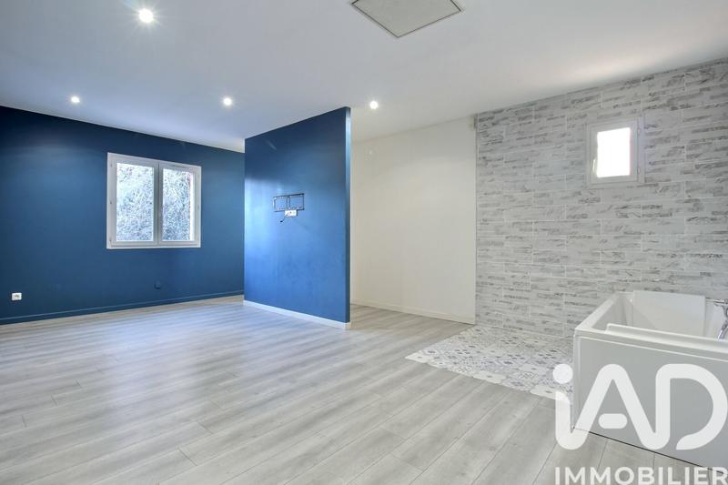 Maison - 122 m² - 5 pièces