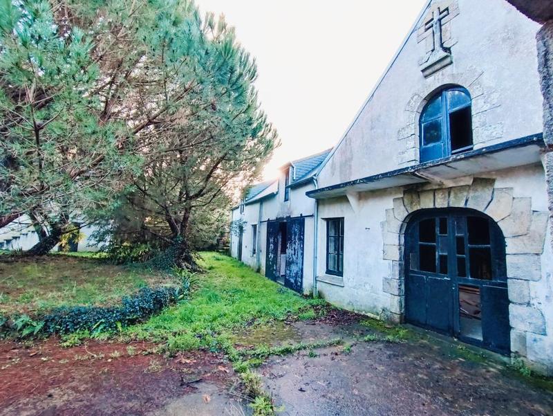 Maison - 215 m² - 7 pièces