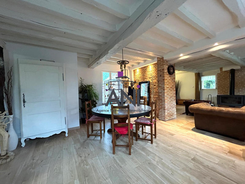 Maison - 217 m² - 7 pièces