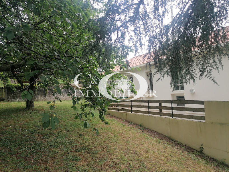 Maison - 105 m² - 4 pièces