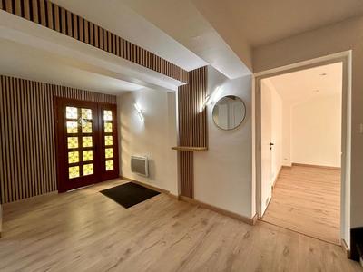 Maison - 143 m² - 6 pièces