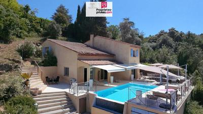 Maison - 140 m² - 5 pièces