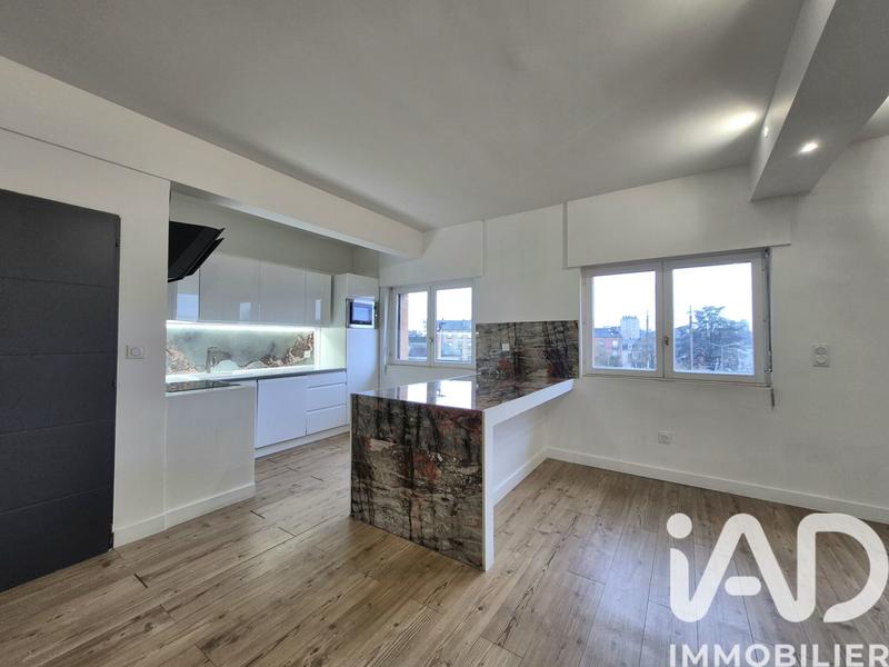 Appartement - 110 m² - 4 pièces