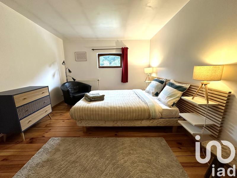 Maison - 440 m² - 12 pièces