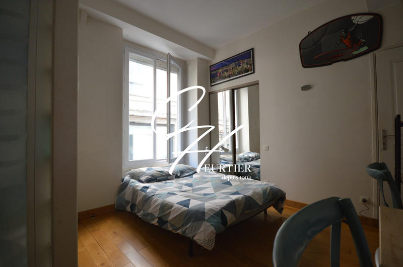 Appartement - 99 m² - 4 pièces