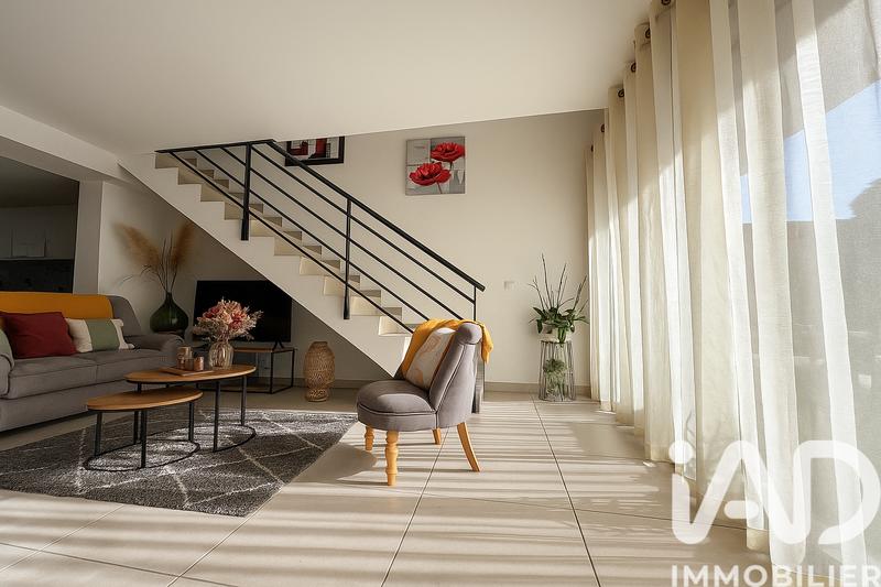 Maison - 95 m² - 4 pièces