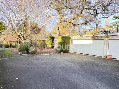 Maison - 138 m² - 7 pièces