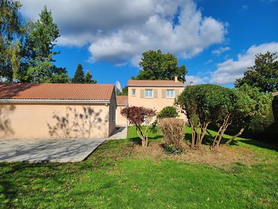 Maison - 139 m² - 7 pièces