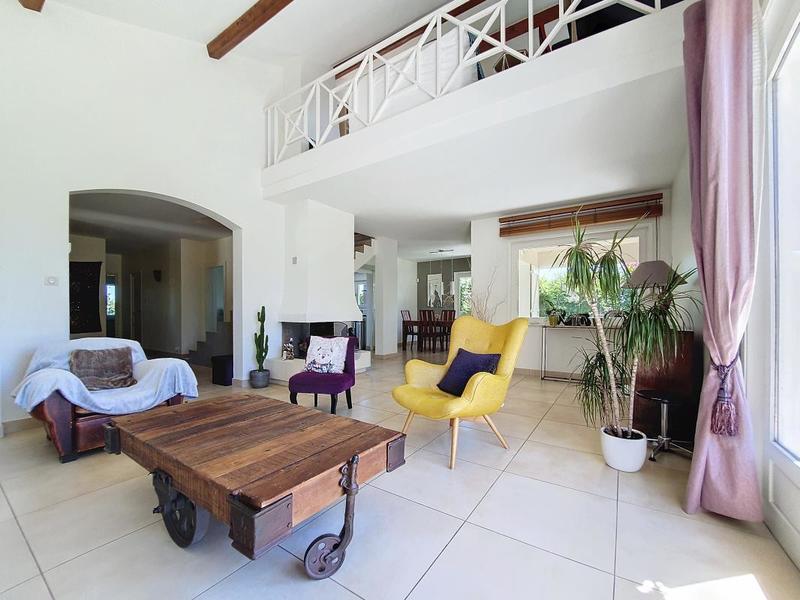 Villa - 195 m² - 4 pièces