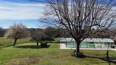 Maison - 258 m² - 9 pièces