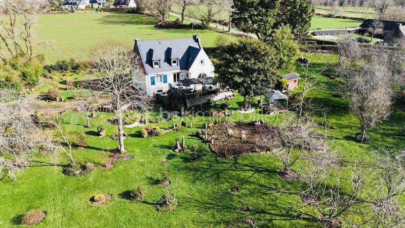 Maison - 140 m² - 7 pièces