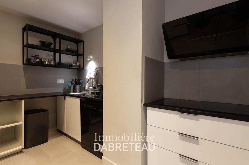 Chambre - 107 m² - 7 pièces