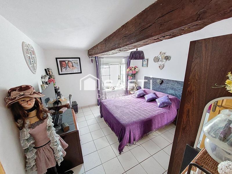 Maison - 201 m² - 7 pièces