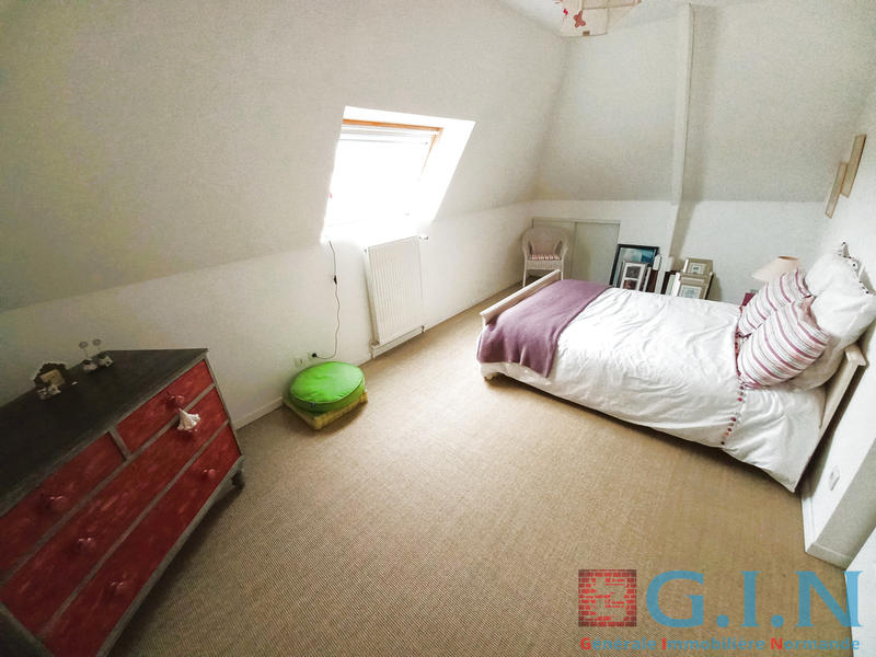 Maison - 195 m² - 7 pièces