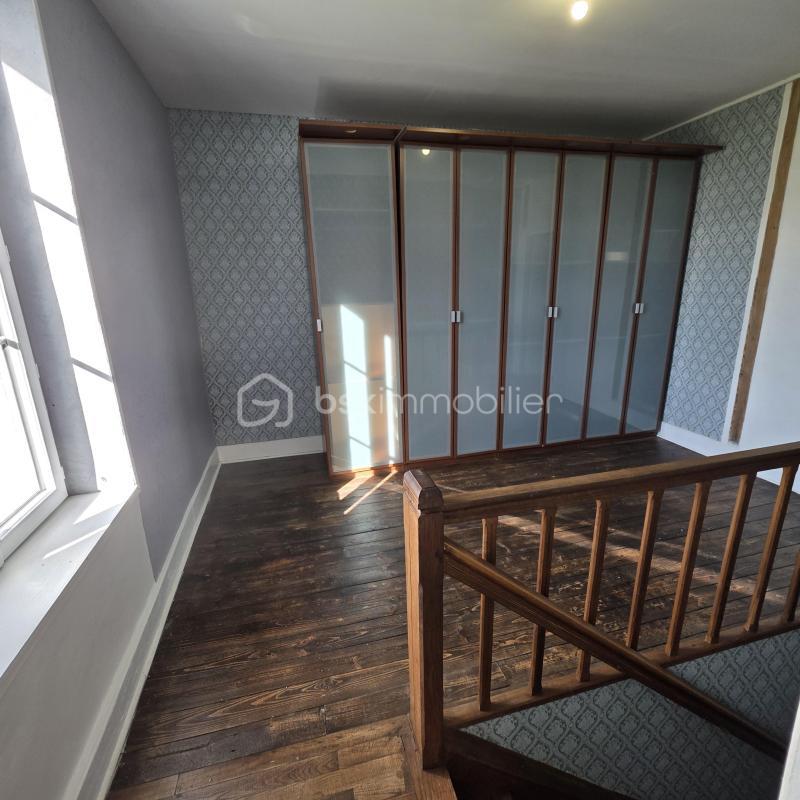 Maison - 104 m² - 7 pièces