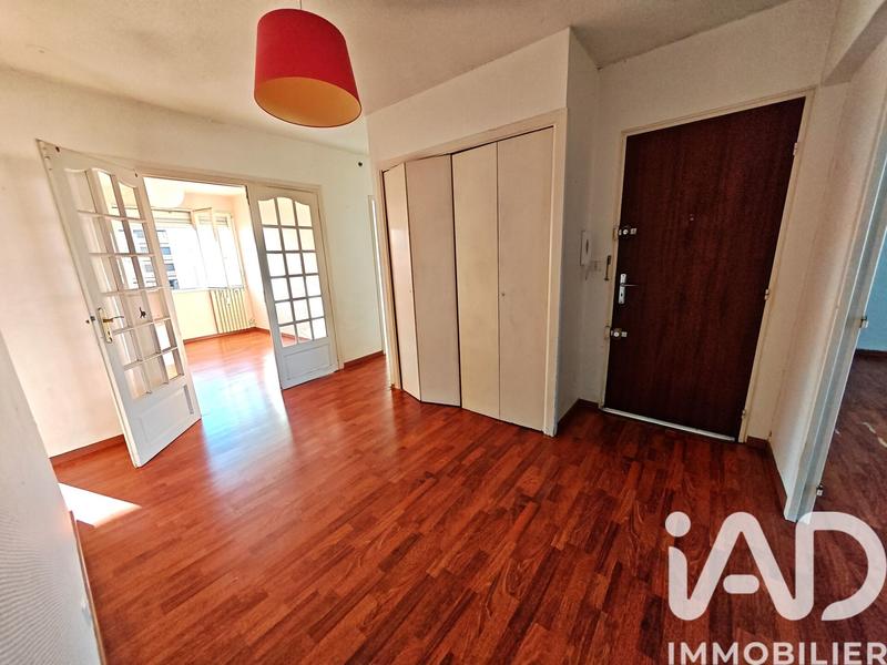 Appartement - 95 m² - 5 pièces