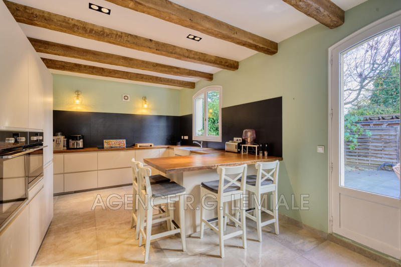 Maison - 226 m² - 8 pièces
