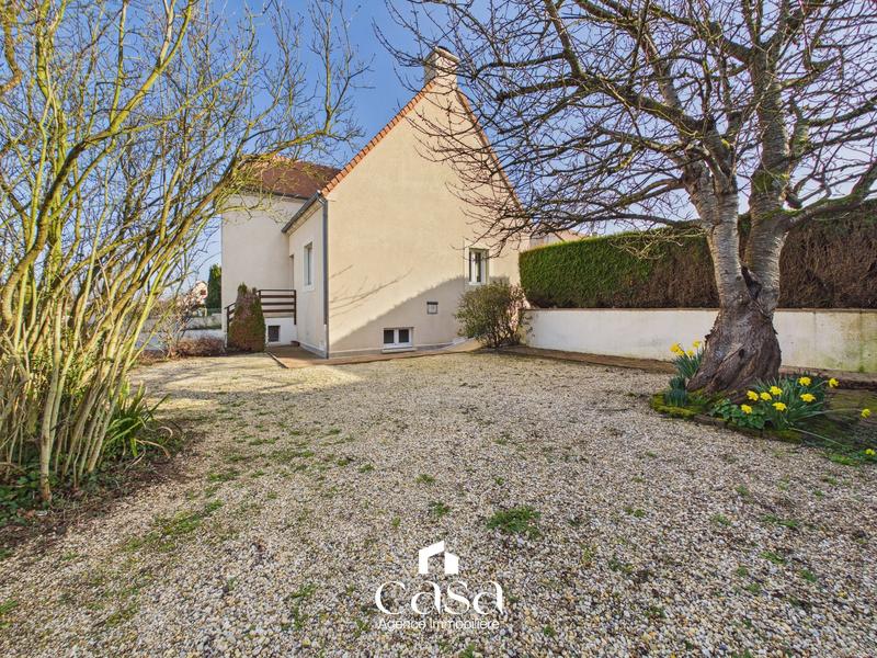 Maison - 190 m² - 6 pièces