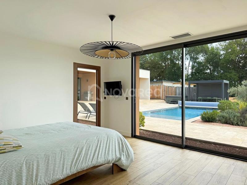 Maison - 185 m² - 6 pièces