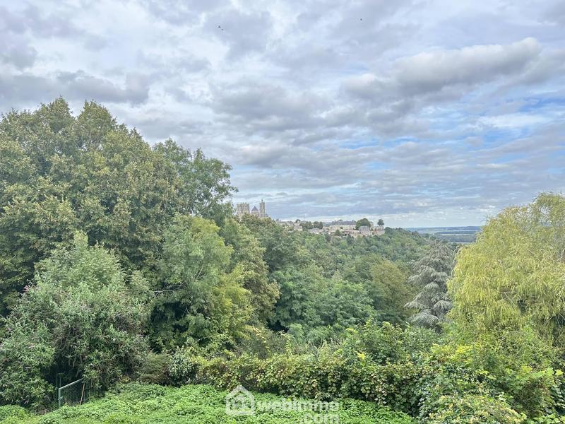 Maison - 214 m² - 9 pièces