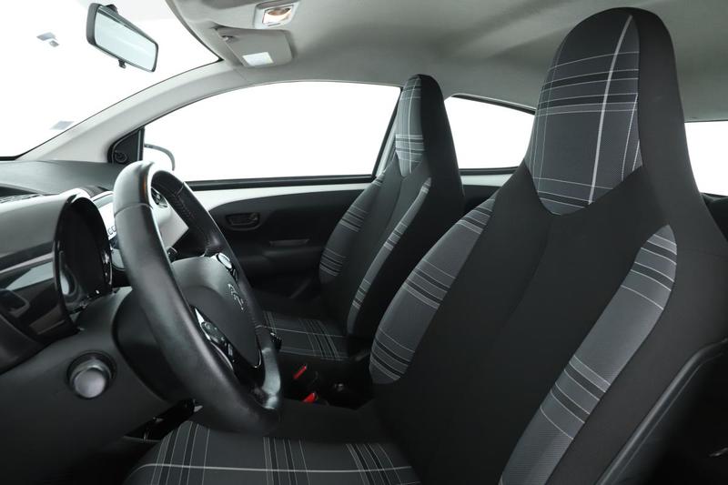 Peugeot 108 1.0 VTi Style 5p 69 ch