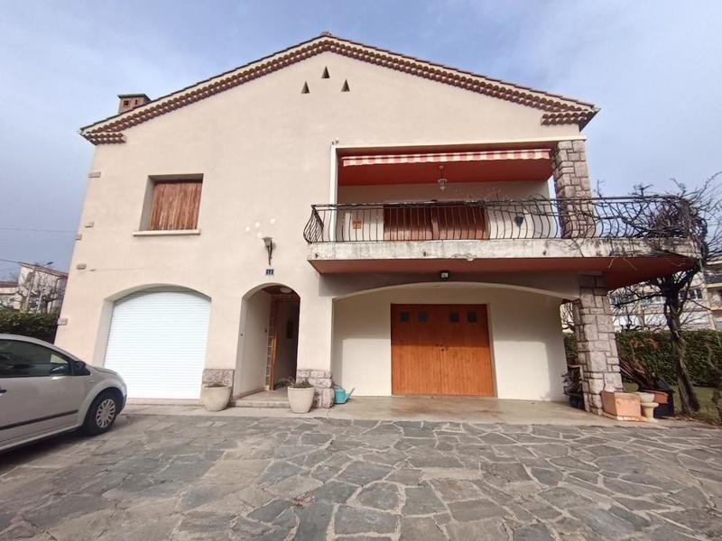 Maison - 161 m² - 5 pièces