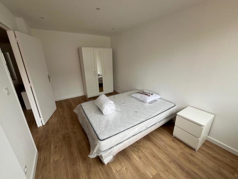 Appartement - 100 m² - 5 pièces