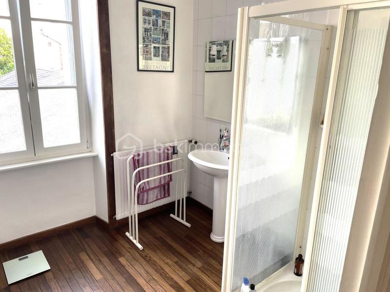 Maison - 181 m² - 8 pièces