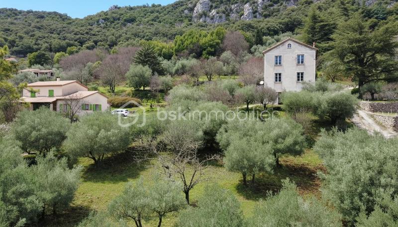 Maison - 136 m² - 7 pièces