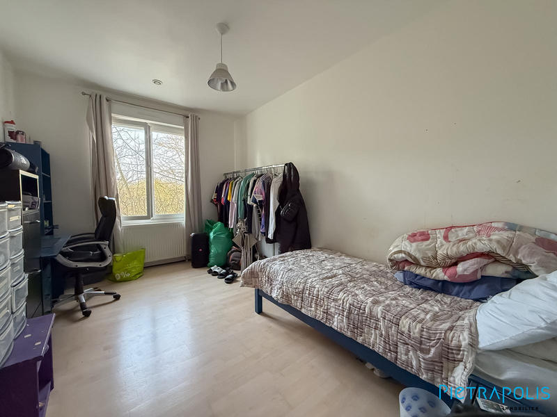 Maison - 220 m² - 7 pièces