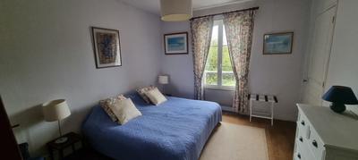 Maison - 265 m² - 9 pièces