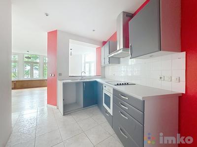 Appartement - 94 m² - 3 pièces