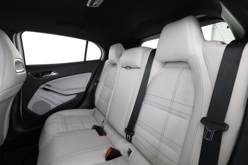 Mercedes Gla 180 Sensation 122 ch