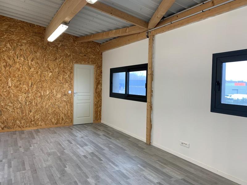 Local commercial - 105 m²