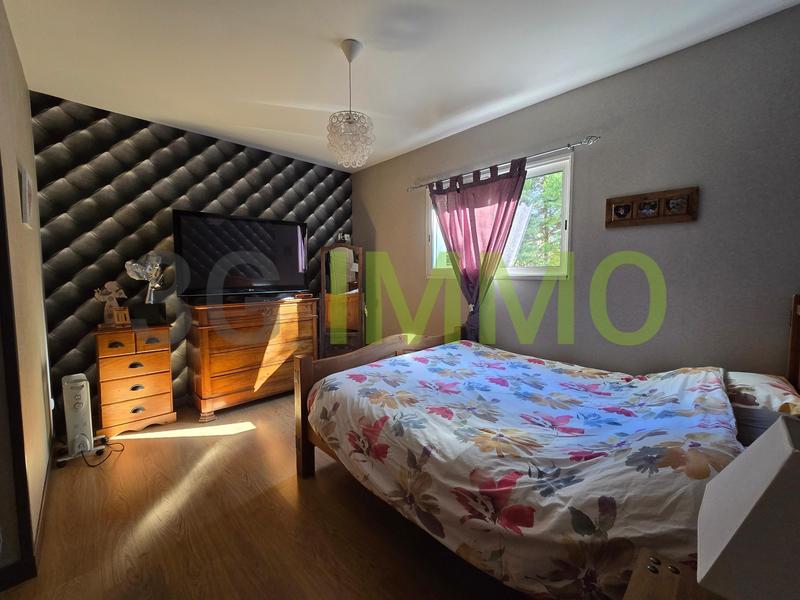 Maison - 349 m² - 11 pièces