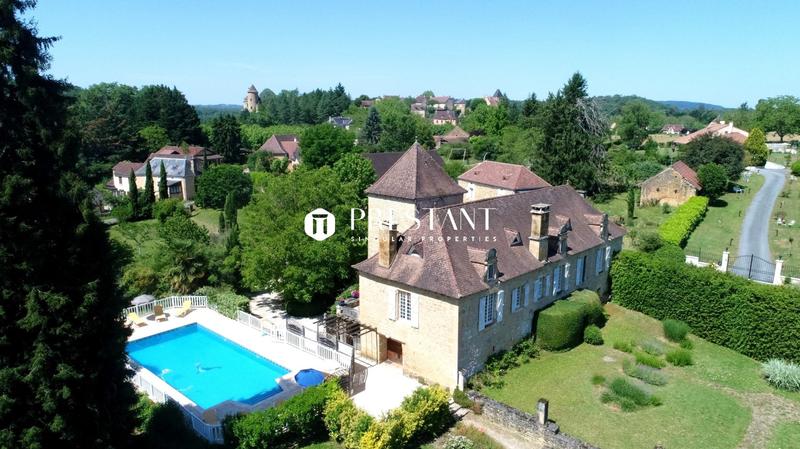 Demeure - 570 m² - 17 pièces