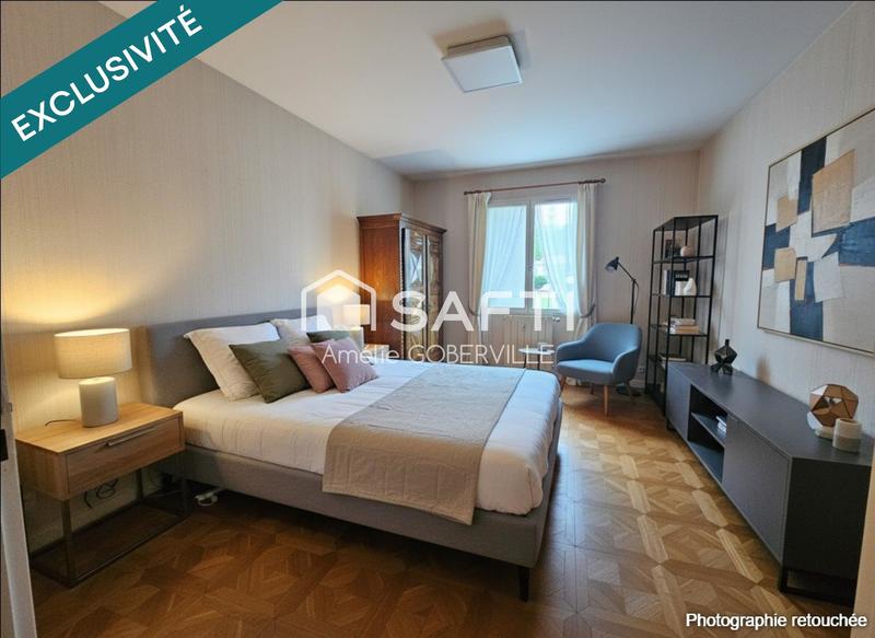 Maison - 157 m² - 7 pièces