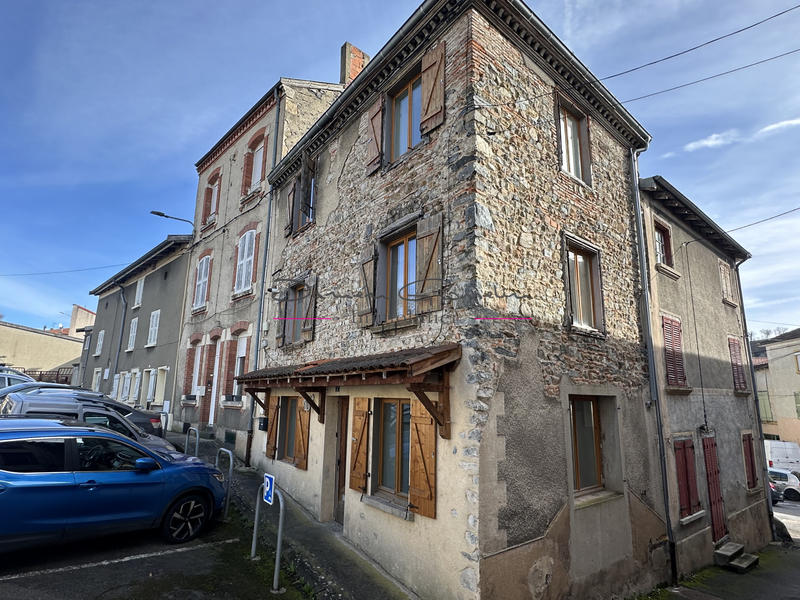 Maison - 80 m² - 4 pièces