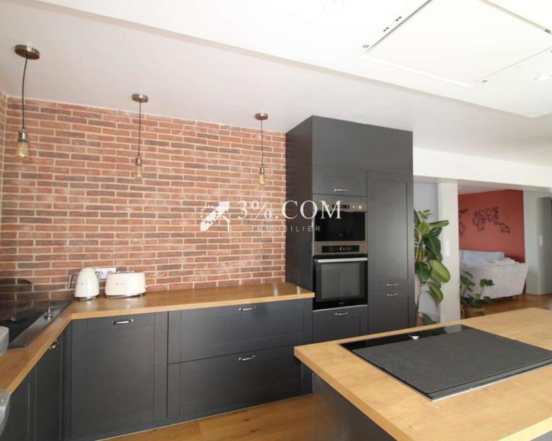 Maison - 191 m² - 6 pièces