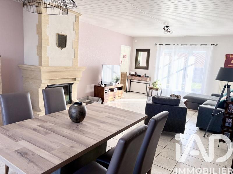 Maison - 99 m² - 5 pièces