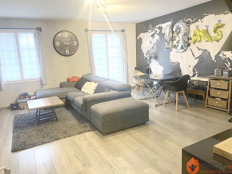 Maison - 98 m² - 6 pièces