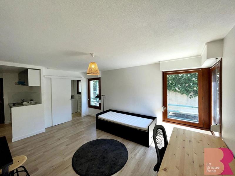 Studio - 28 m² - 1 pièce