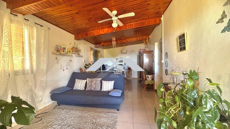 Maison - 250 m² - 9 pièces