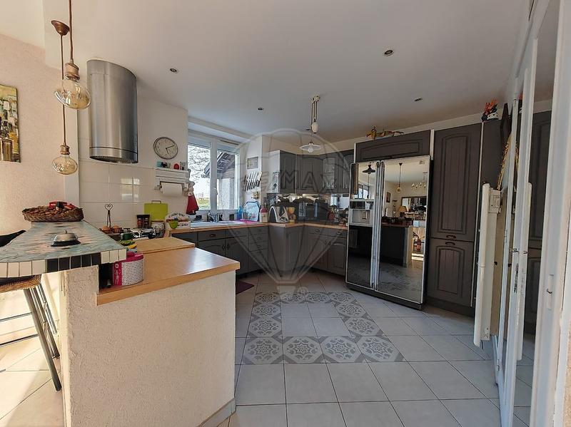 Maison - 186 m² - 5 pièces