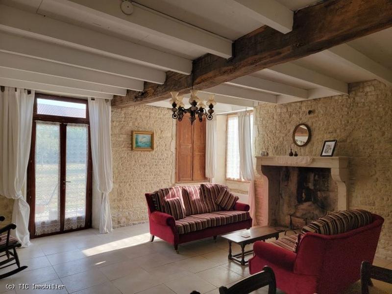 Maison ancienne - 141 m² - 6 pièces