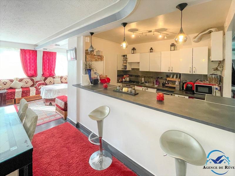 Appartement - 80 m² - 4 pièces