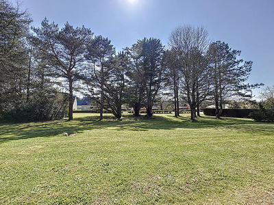 Maison - 250 m² - 8 pièces