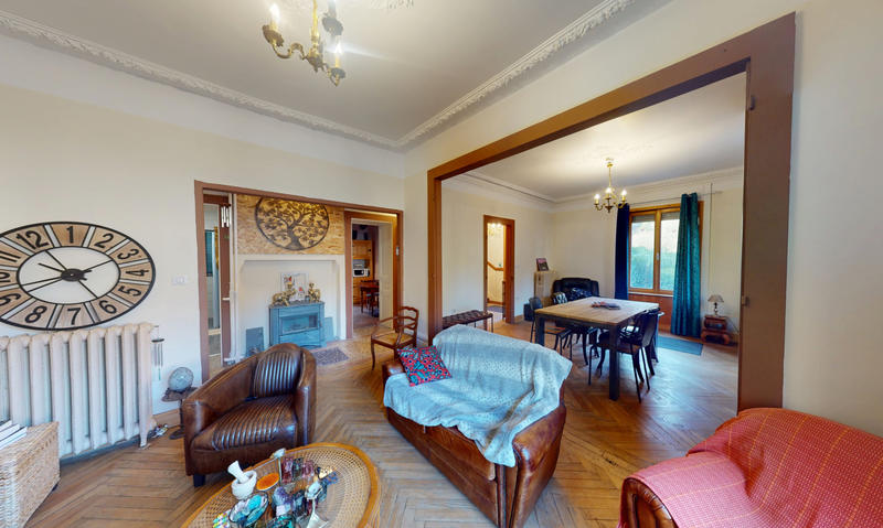 Maison - 314 m² - 6 pièces