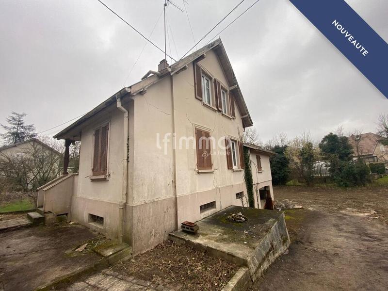 Maison - 96 m² - 6 pièces