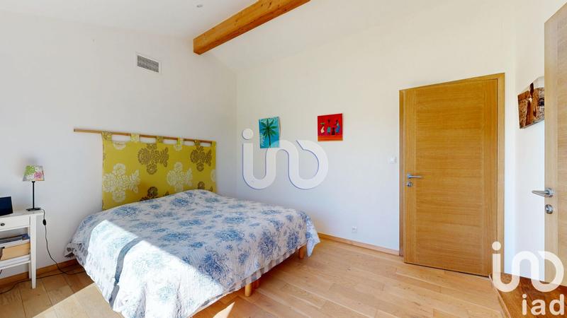 Maison - 220 m² - 7 pièces